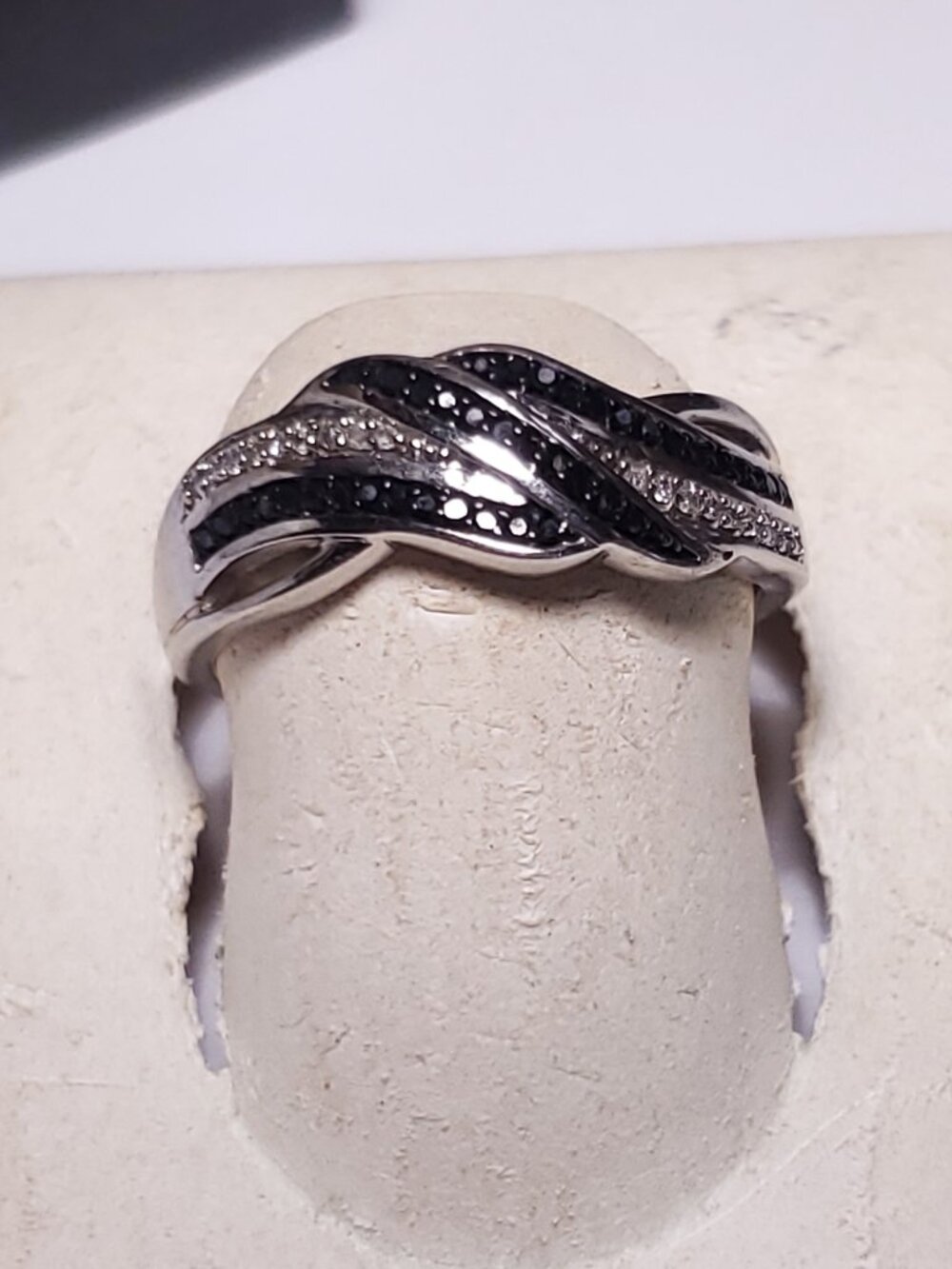 Estate .13ctw Natural Black/White Diamond 5Row alternating Sterling925 Ring25081